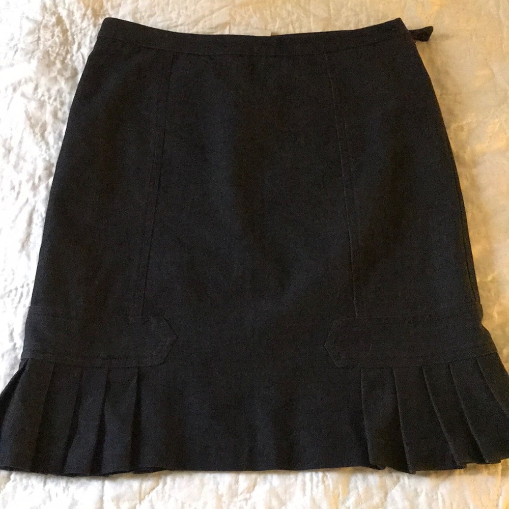 Max studio A line ruffle skirt. Size 6